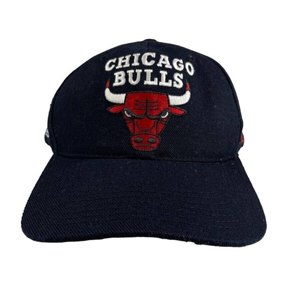 Sports Specialties Chicago Bulls plain logo black snapback vintage